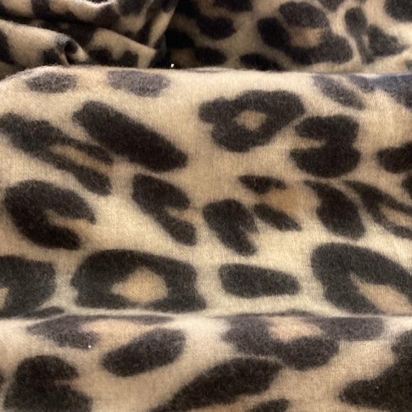 Extra Long Cream, Black & Tan Animal Print Warm Scarf, Small Fring At Ends - Picture 5 of 9